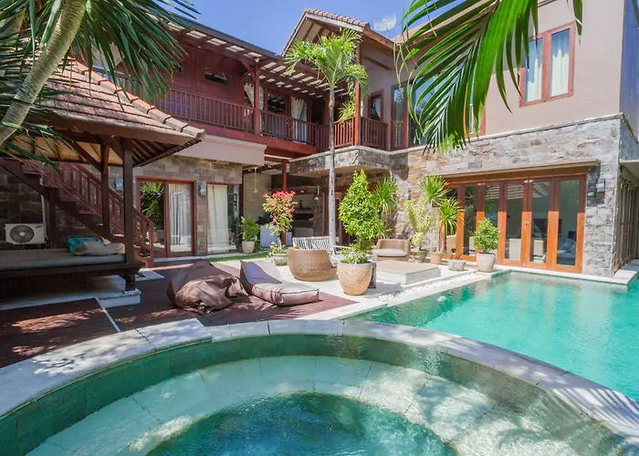 Martine - Fantastic 5br - Perfect Location In *