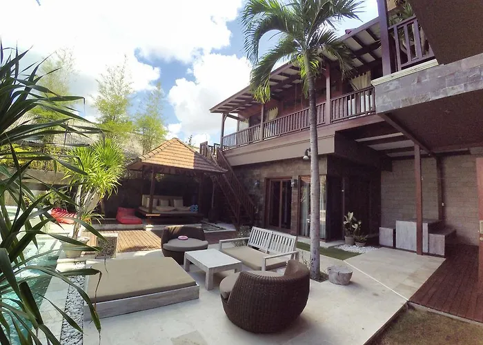 Martine - Fantastic 5br - Perfect Location In *