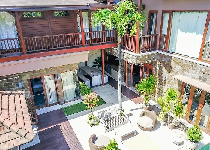 Martine - Fantastic 5br - Perfect Location In *