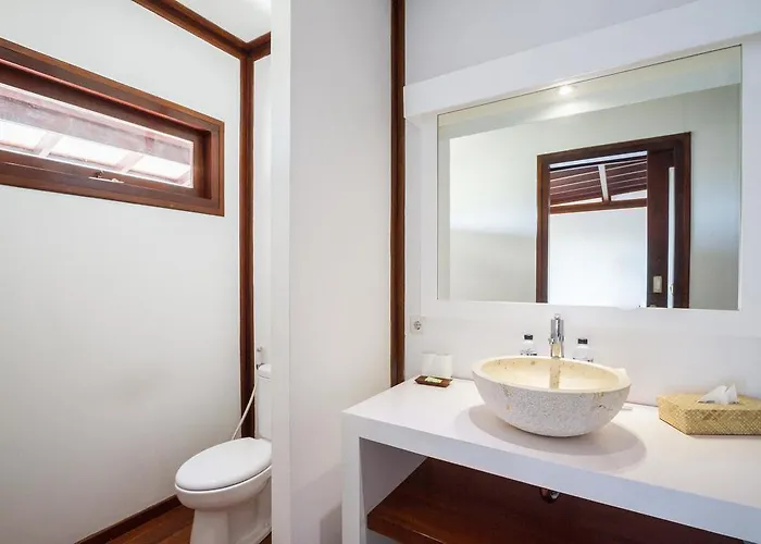 Martine - Fantastic 5br - Perfect Location In