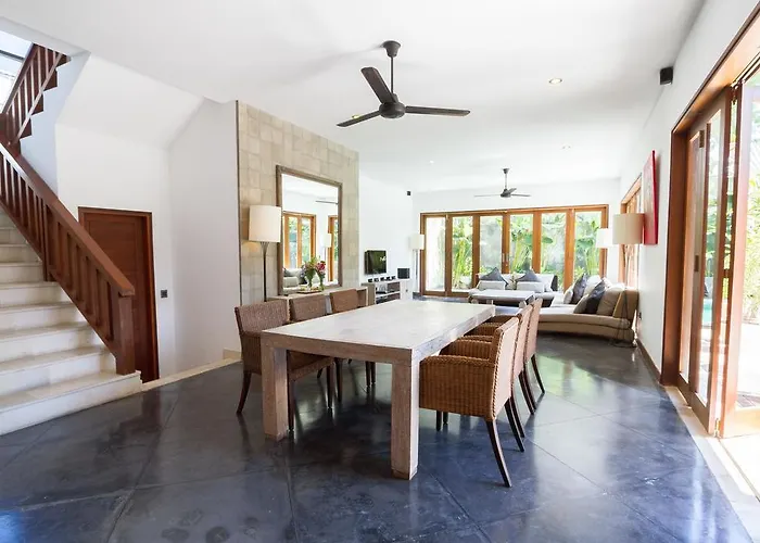 Martine - Fantastic 5br - Perfect Location In Семиньяк