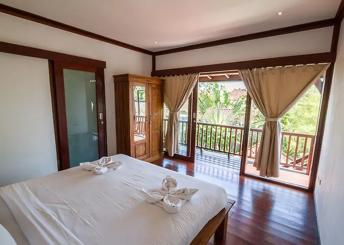 Martine - Fantastic 5br - Perfect Location In *