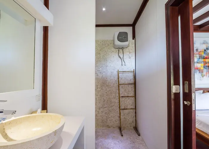 Вилла Martine - Fantastic 5br - Perfect Location In