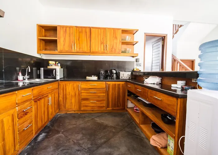 Вилла Martine - Fantastic 5br - Perfect Location In *
