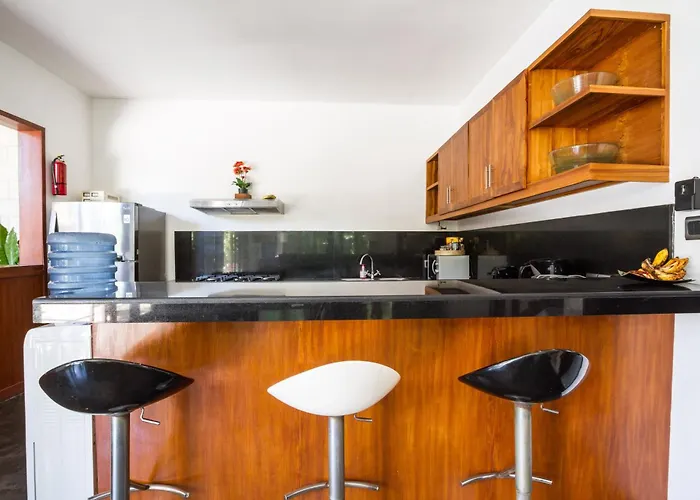 Вилла Martine - Fantastic 5br - Perfect Location In